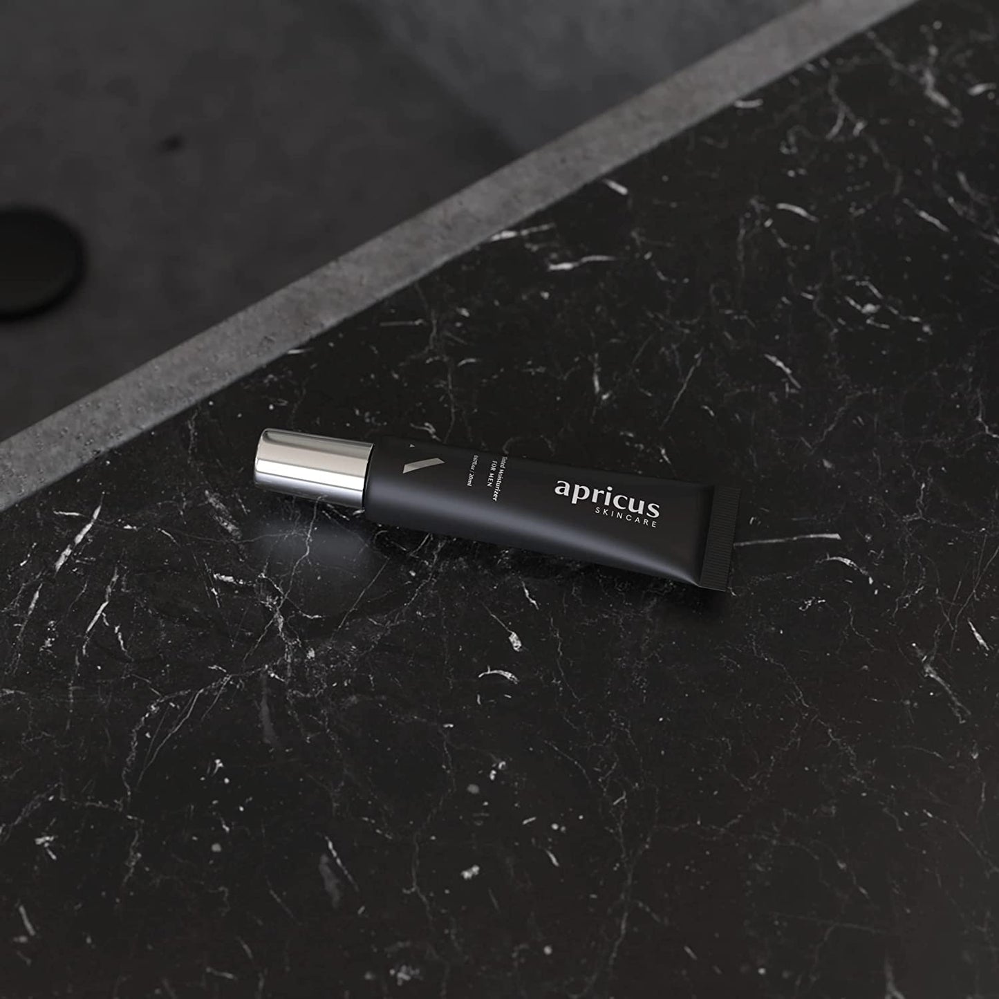 Tinted Moisturizer for Men by Apricus Skincare | Face Moisturizer anti Aging and Anti-Redness | Dark Spot Concealer Cream and Redness Corrector | Matte Acne Face Moisturizer, 0.67 Oz, (Light)